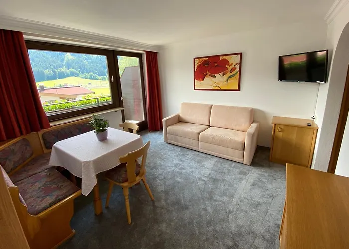 Franglhof Guest house 3*